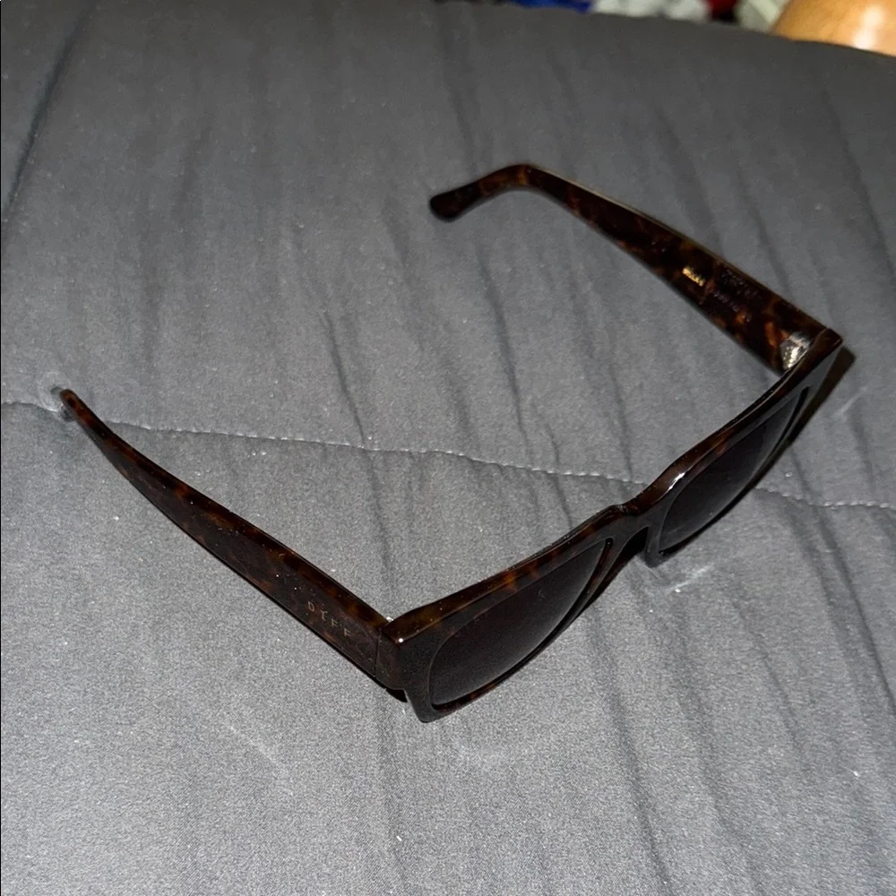 Diff Eyewear Brown Sunglasses - Picture 2 of 3